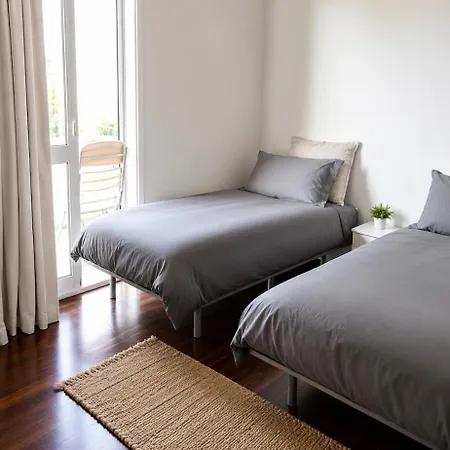 Apartment Beautiful 2br - 10 Mins From - Ocean Views