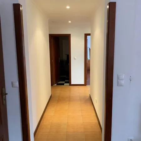 Beautiful 2br - 10 Mins From - Ocean Views